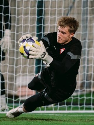 @lukyn_franc na MS U17 🆙💎 . . . . . #football #katar #tmrwsgoat #goat #goalkeeperlife #brankar #upgloves #upgteam #soccer...